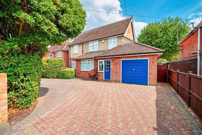 3 Bedroom Detached House For Sale In Grove Road, Sonning Common, RG4