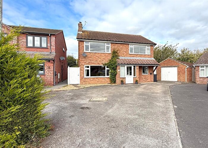 4 Bedroom Detached House For Sale In Park Road, Barnstone, NG13