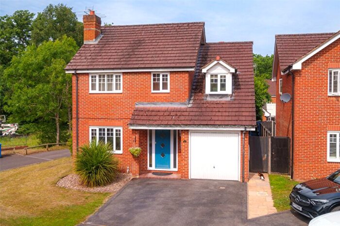 4 Bedroom Detached House For Sale In Old Forge End, Sandhurst, Berkshire, GU47