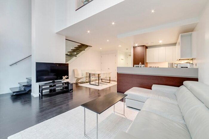 1 Bedroom Flat For Sale In Baltimore Wharf, Millwall, E14