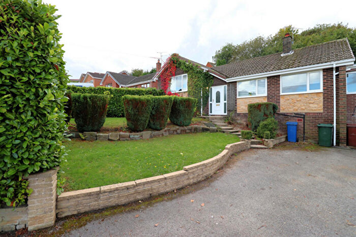 3 Bedroom Detached Bungalow For Sale In Melvinia Crescent, Barnsley, S75