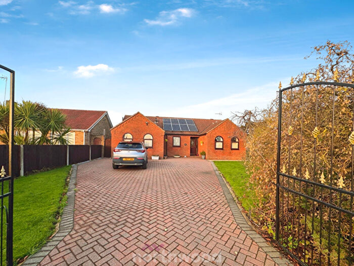 3 Bedroom Detached Bungalow For Sale In Bloomhill Road, Thorne, Doncaster, DN8