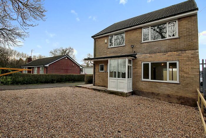 4 Bedroom Detached House To Rent In Selby Road, Thorne, Doncaster, South Yorkshire, DN8