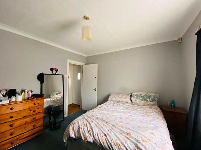 3 Bedroom House To Rent In Sandhurst Road, Polygon, SO15