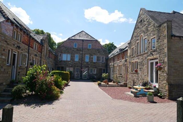 2 Bedroom Mews To Rent In Old School Lane, Huddersfield, West Yorkshire, HD5