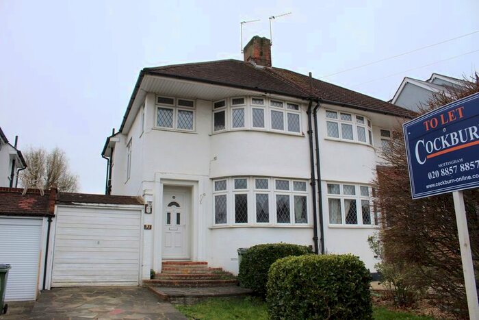 3 Bedroom Semi-Detached House To Rent In Brownspring Drive, London, SE9