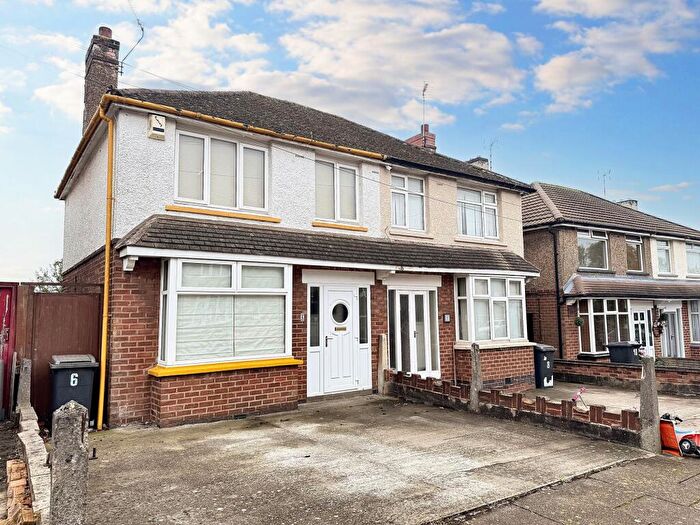 2 Bedroom Semi-Detached House For Sale In Savernake Road, Leicester, LE4