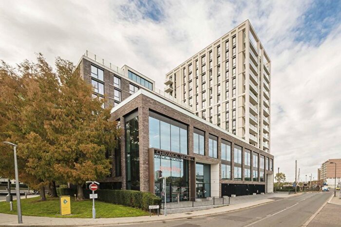 2 Bedroom Flat For Sale In Bollo Lane, Chiswick, W4