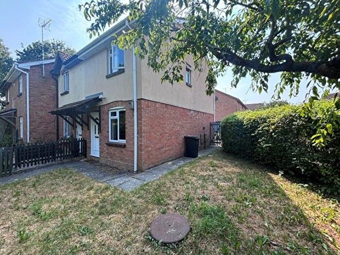 2 Bedroom Property To Rent In Percheron Close, Swindon, SN5