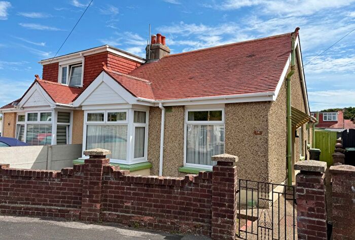 2 Bedroom Semi Detached Bungalow For Sale In Oxford Road, Gosport, PO12