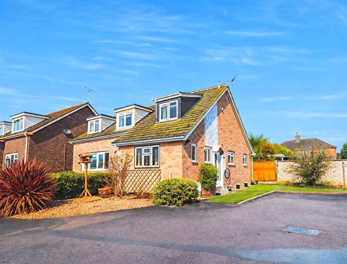 2 Bedroom End Of Terrace House For Sale In Elizabeth Way, Hatfield Peverel, Chelmsford, CM3