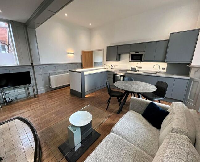 2 Bedroom Flat To Rent In Bargate, Grimsby, DN34