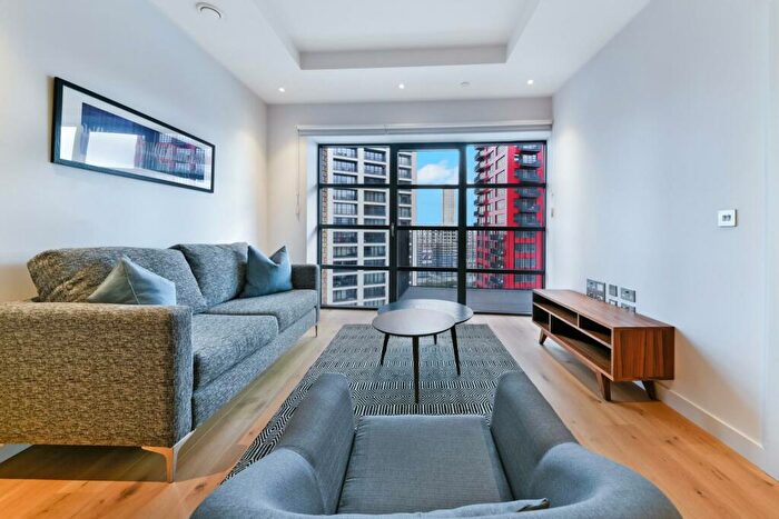 1 Bedroom Apartment To Rent In Amelia House, London City Island, London, E14