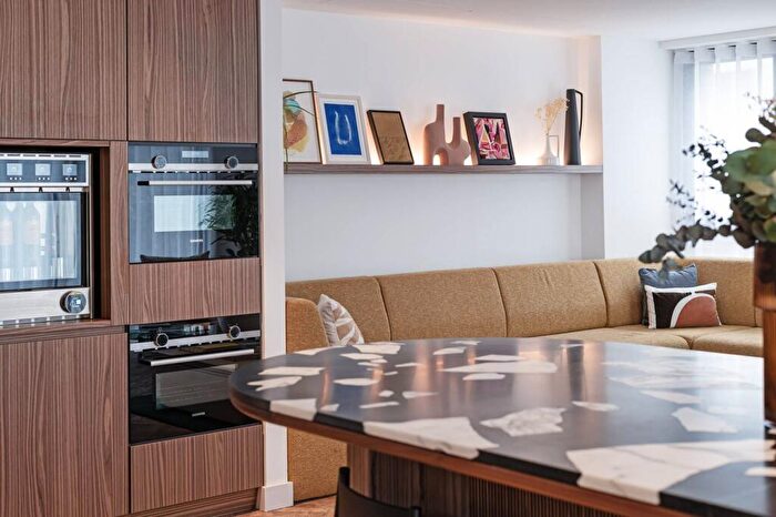 1 Bedroom Flat To Rent In New Drum Street, Aldgate, London, E1