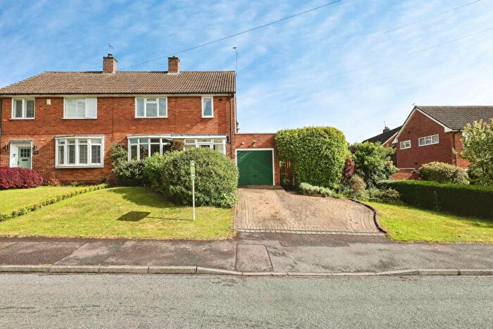 3 Bedroom Semi Detached House For Sale In Spiceland Road, Birmingham, West Midlands, B31