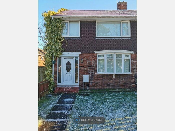 3 Bedroom End Of Terrace House To Rent In St. Davids Close, Spennymoor, DL16