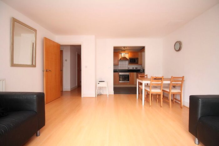 2 Bedroom Flat For Sale In Constable House, Cassilis Road, Canary Wharf, E14