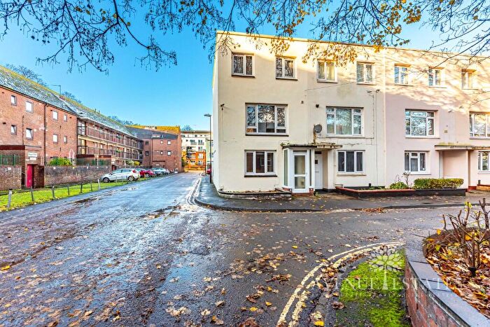 4 Bedroom End Of Terrace House For Sale In Broad Green, Southampton, Hampshire, SO14