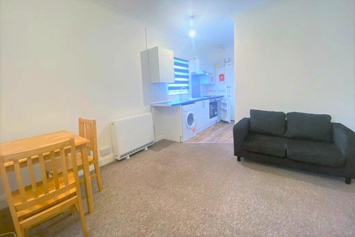 Studio To Rent In Fairbridge Road, Archway, London, N19