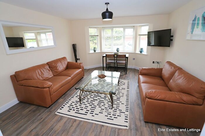 2 Bedroom Flat To Rent In New Durham Courtyard, Gilesgate, DH1