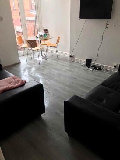 5 Bedroom End Of Terrace House To Rent In Furness Road, Fallowfield, M14