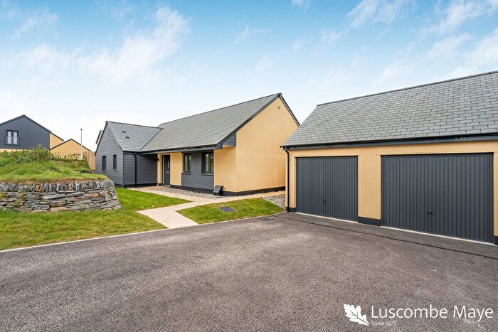 3 Bedroom Bungalow For Sale In Dartmouth, Totnes, TQ6