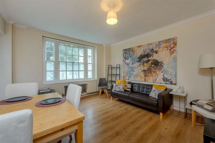2 Bedroom Flat To Rent In Russell House, Cambridge Street, Pimlico, SW1V