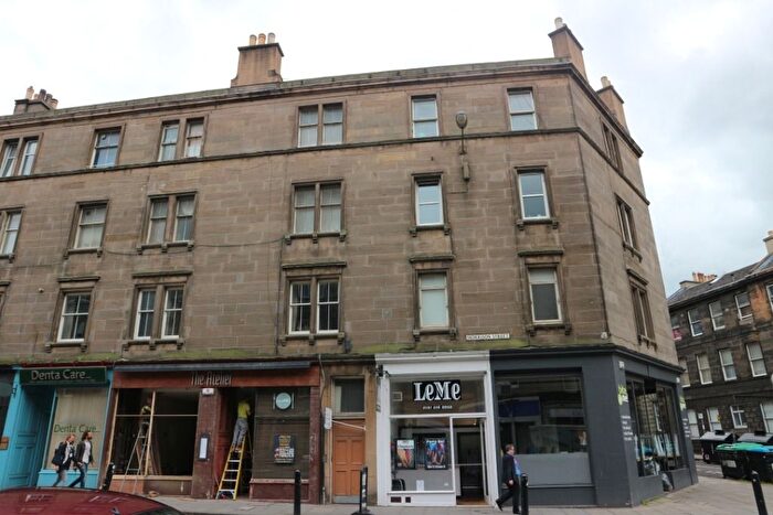 4 Bedroom Flat To Rent In Morrison Street, Haymarket, Edinburgh, EH3