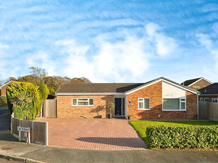 3 Bedroom Detached Bungalow For Sale In The Fairway, Littlestone, New Romney, TN28