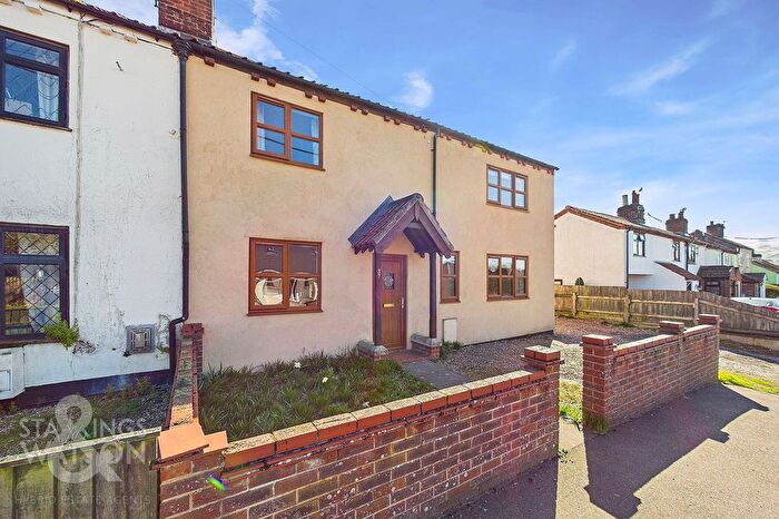 3 Bedroom Cottage To Rent In Stoke Road, Poringland, Norwich, NR14