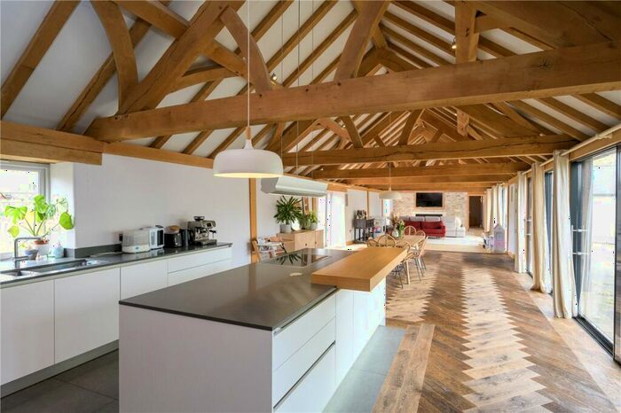 4 Bedroom Semi-Detached House For Sale In Farleigh Hungerford, Bath, BA2