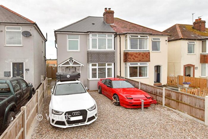 3 Bedroom Semi-Detached House For Sale In Sandwich Road, Sandwich, Kent, CT13