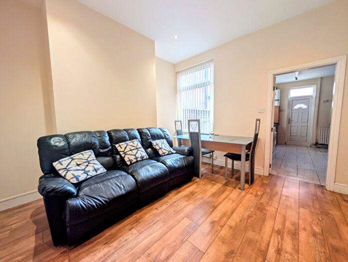 4 Bedroom Property To Rent In Kippax Street, Manchester, M14