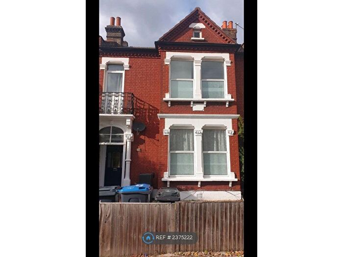 4 Bedroom Terraced House To Rent In Kidderminster Road, Croydon, CR0