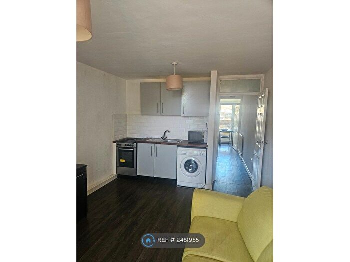 1 Bedroom Flat To Rent In Waterloo Walk, Washington, NE37
