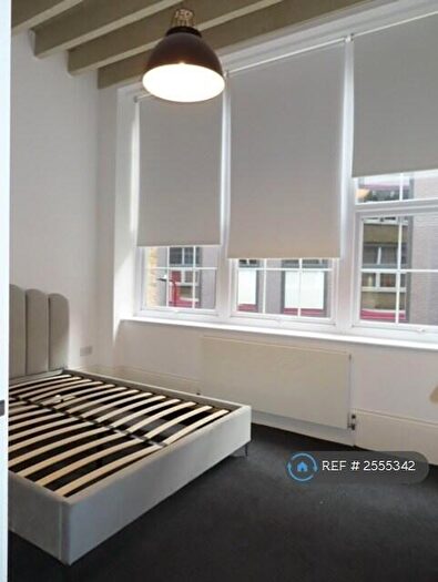 1 Bedroom Flat To Rent In Corsham Street, London, N1