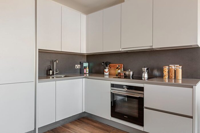 1 Bedroom Flat To Rent In Mallow Walk, Greenwich, SE8