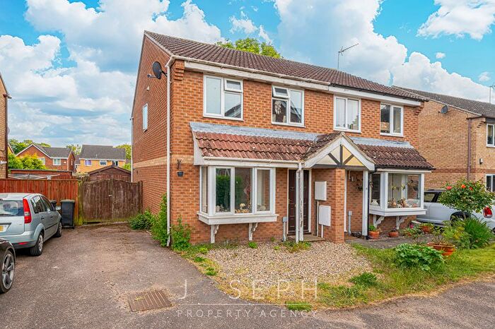 3 Bedroom End Of Terrace House To Rent In Pyes Meadow, Elmswell, IP30