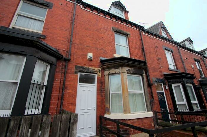 6 Bedroom Terraced House To Rent In Ridgeway Terrace, Woodhouse, Leeds, LS6