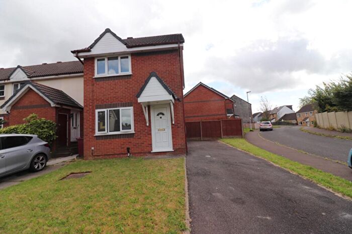2 Bedroom Detached House To Rent In Woodsend Close, Blackburn, BB2