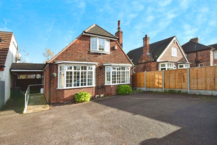 3 Bedroom Bungalow For Sale In Loughborough Road, Birstall, Leicester, LE4