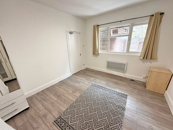 1 Bedroom Studio To Rent In London, E13