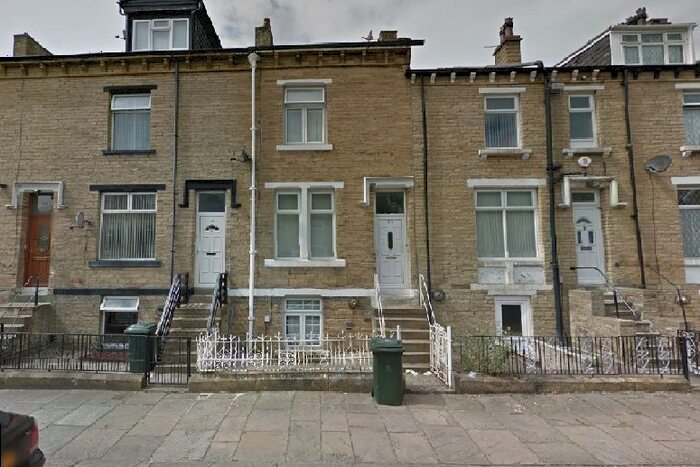4 Bedroom Terraced House To Rent In Leamington Street, Manningham, Bradford, BD9