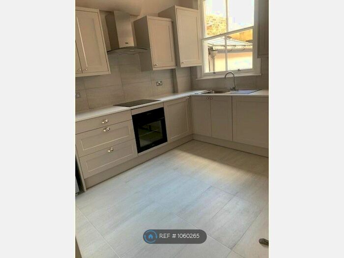 1 Bedroom Flat To Rent In Huddlestone Road, Willesden Green, NW2