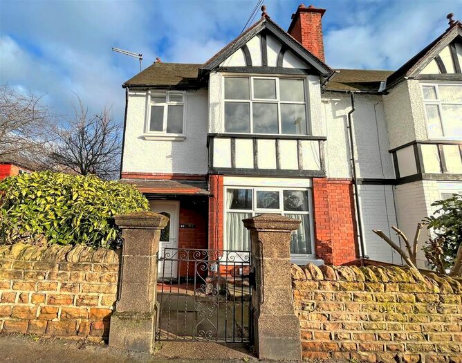 2 Bedroom Flat To Rent In Victoria Road, Sherwood, Nottingham, NG5