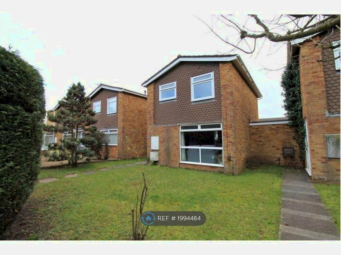 3 Bedroom Detached House To Rent In Birch Close, Patchway, Bristol, BS34