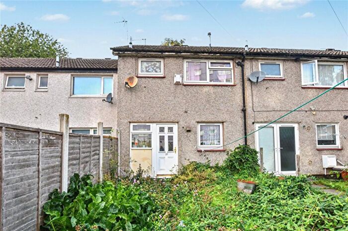 2 Bedroom Terraced House For Sale In Moor Crescent Chase, Beeston, Leeds, West Yorkshire, LS11