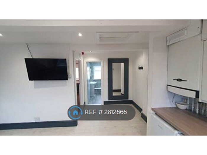 1 Bedroom Flat To Rent In Canton, Cardiff, CF5