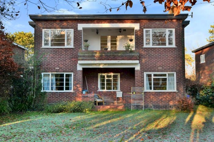 3 Bedroom Maisonette To Rent In Wythenshawe Road, Manchester, M23