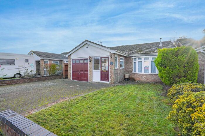 2 Bedroom Detached Bungalow For Sale In Virginia Way, Abingdon, OX14